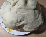 A picture of step 2 of Rumali Roti.