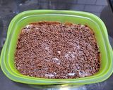 Foto langkah ke 5 dari resep Puding Roti Coklat Simple.