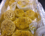Foto del paso 3 de la receta: Pierna de cordero lechal al horno con patatas y cebolla