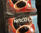 Foto langkah ke 1 dari resep Dalgona coffee.