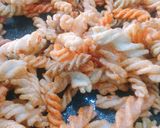 Hình bước làm 3 của món Nui lốc xoáy chiên bơ tỏi cay 🌶