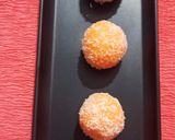 A picture of step 5 of Orange Coconut ladoos.