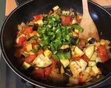 Une image de l'étape 12 de Sauté de légumes du jardin aux épices orientales.