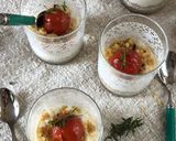 Foto del passaggio 4 della ricetta Antipasto in bicchiere : crumble di taralli stracciatella di bufala e pachino al timo