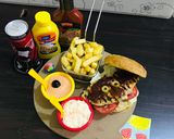 A picture of step 10 of Chicken buffalo burger meal.
