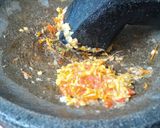 Foto langkah ke 5 dari resep Sambel Plelek Cepat Saji.