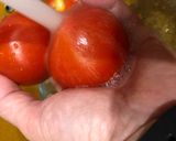 Foto del paso 3 de la receta: Muslo de pollo deshuesado al horno con espárrago triguero y tomate y VIDALIM