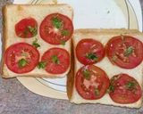 A picture of step 4 of Bread omelette sandwich.