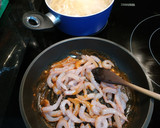 Foto del paso 3 de la receta: Espaguetis con gambas y gulas