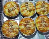 Foto langkah ke 10 dari resep Roti sosis tanpa ulen tanpa mixer lembut recomended.