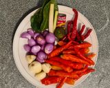 Foto langkah ke 1 dari resep Sambal Cumi Asin.