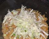A picture of step 6 of Oriental rice /minced meat rice.