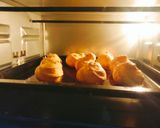 Foto langkah ke 5 dari resep Soes Original Isi Vla Susu.