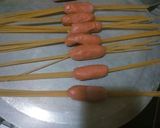 A picture of step 1 of Spaghetti sausage.