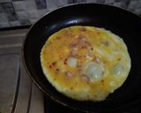 ডিমের অমলেট (Dimer omelette recipe in Bengali) রেসিপি ধাপ - 3 ছবি
