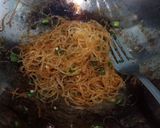 Foto langkah ke 2 dari resep Mie Jagung Goreng ala Kost.