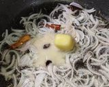 A picture of step 2 of Tarka Rice.