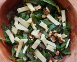 Foto del paso 2 de la receta: Ensalada de acelgas con pera y nueces
