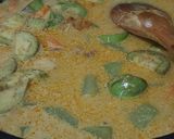 Foto langkah ke 4 dari resep Gulai Udang Taboh ala Kak Cut.