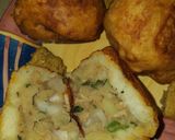 A picture of step 3 of Bread pakora ball .