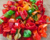 Foto del passaggio 2 della ricetta Marmellata di peperoncini