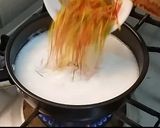 A picture of step 1 of Colored Vermicelli With Twist.