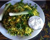 हिरव्या कांद्याच्या पातीचा फोडणीचा भात : (kandyachya paticha fodnicha bhaat recipe in marathi) रेसिपी स्टेप 4 फोटो 