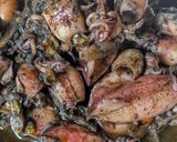 Foto langkah ke 3 dari resep Oseng cumi hitam pedas.