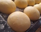 A picture of step 2 of Sugar coated donuts.