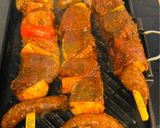 Une image de l'étape 4 de Pommes de terre au persil et ses brochettes de bœuf.