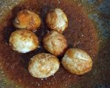 Gambar langkah 3 resipi Telur Rebus Masak KarKur (Kari Kurma).