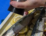 A picture of step 7 of Simple roast mackerel + potatoes.