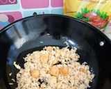 Foto langkah ke 2 dari resep Nasi Goreng Rice Paper.