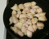 A picture of step 2 of Marinated Chicken with Summer Vegetable.