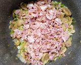 Foto del paso 2 de la receta: 🥟🍗🥓🍄🟫Empanadas de pollo desmechado, panceta, verdeo y champiñones 🍄🟫 🥓🍗🥟Masa de papa