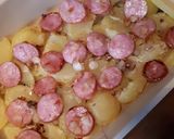 Une image de l'étape 4 de Gratin aux saucisses fumées et reblochon.