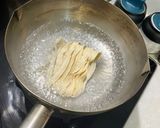 咖喱拌麵的食譜步驟1照片