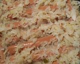 A picture of step 2 of Sauerkraut, Hotdogs, and Peppers.