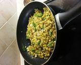 A picture of step 5 of Sweetcorn chinese style.