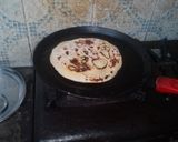 A picture of step 19 of Mawa aloo double decker paratha.