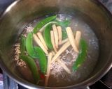 豚肉鮮蔬炒泡麵的食譜步驟2照片