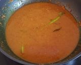 Foto langkah ke 7 dari resep Chicken Curry With Potatoes.