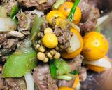 Hình bước làm 4 của món Món ăn cơm : Mướp xào trứng non