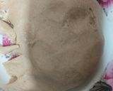 A picture of step 3 of Potato paratha with onion raita.