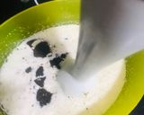 A picture of step 2 of Oreo coffee shake.