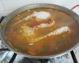 Foto del paso 24 de la receta: Paella de pescado y marisco