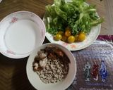 รูปขั้นตอนการทำที่ 1 ของ เมี่ยงก๋วยเตี๋ยวหมูสับ