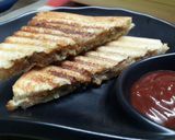 A picture of step 6 of Potato & onion grilled sandwich.