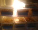 Foto langkah ke 4 dari resep Puding Susu Topping Buah.