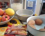 Almás-fahéjas-diós kuglóf recept fázis 1 fotója